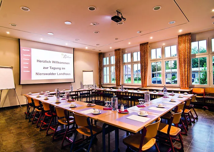 מלון Nierswalder 3*